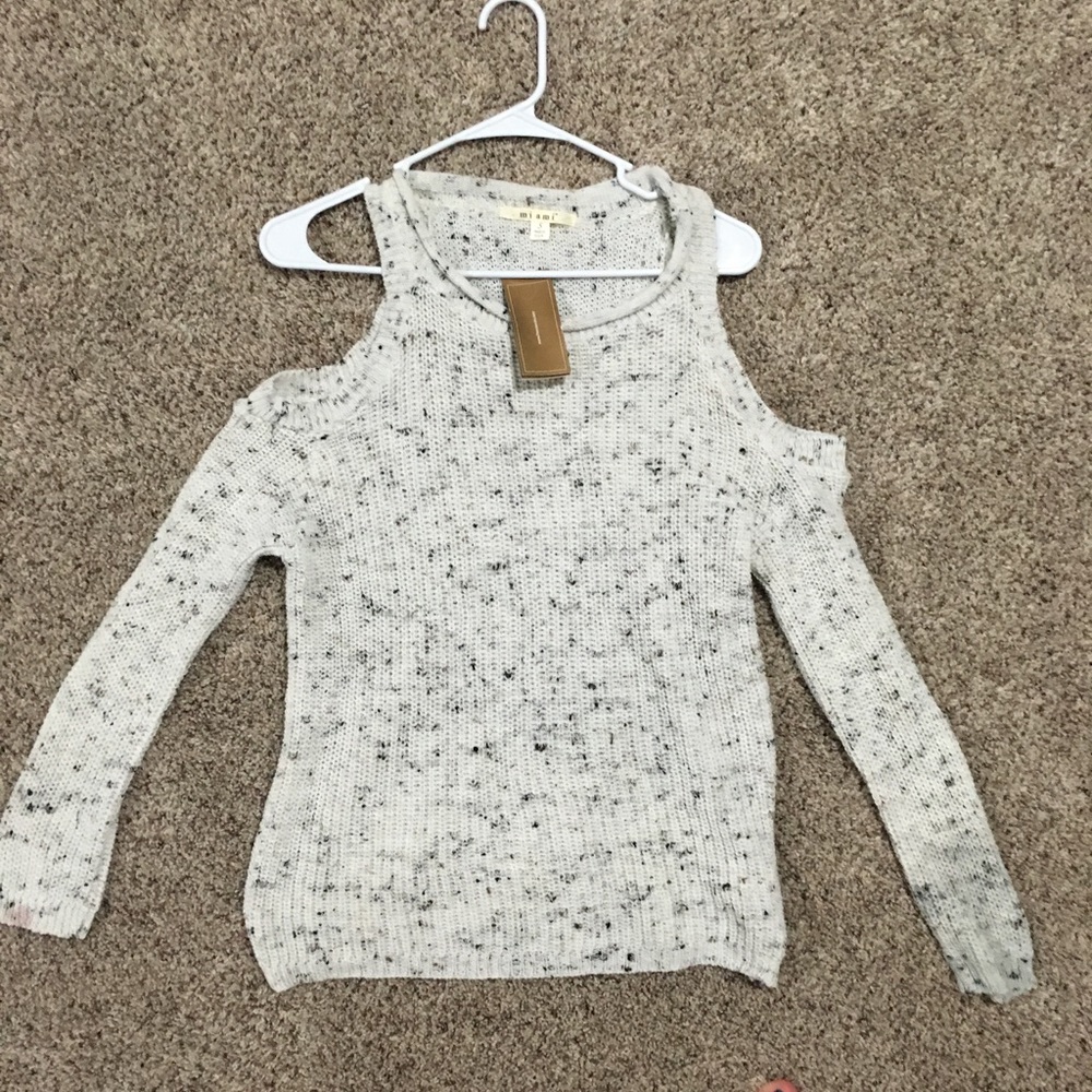 Size small francescas cold shoulder sweater NWT